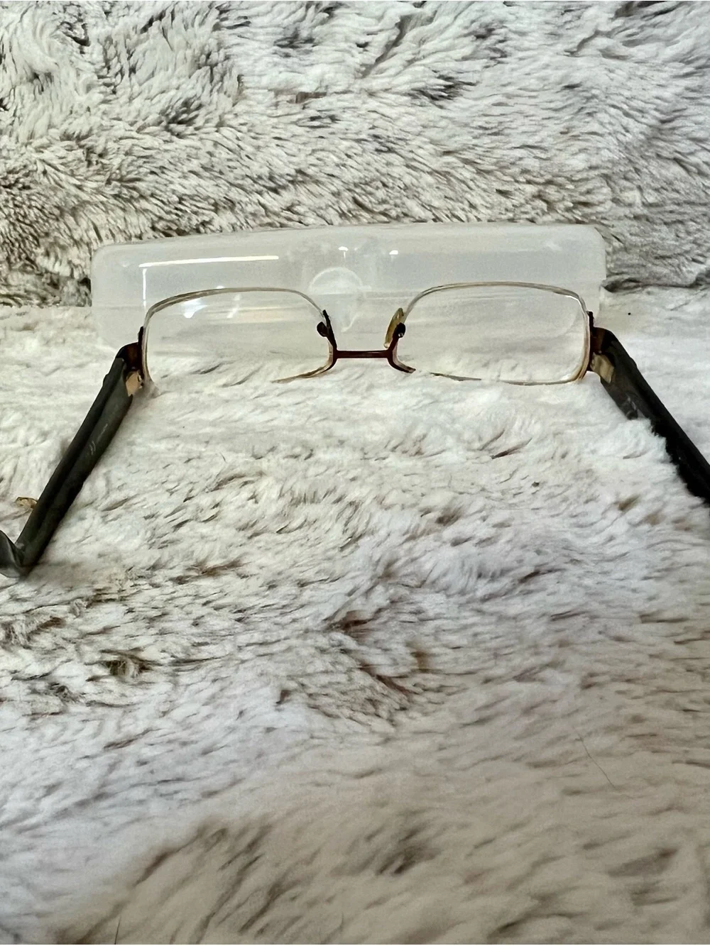 Vintage Gucci Women's Rectangular Metal Frame Glasses in Brown and Gold